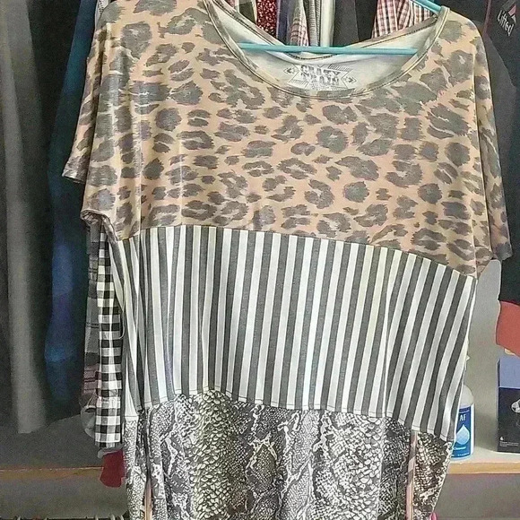 BOUTIQUE‎ TOP - Picture 1 of 1